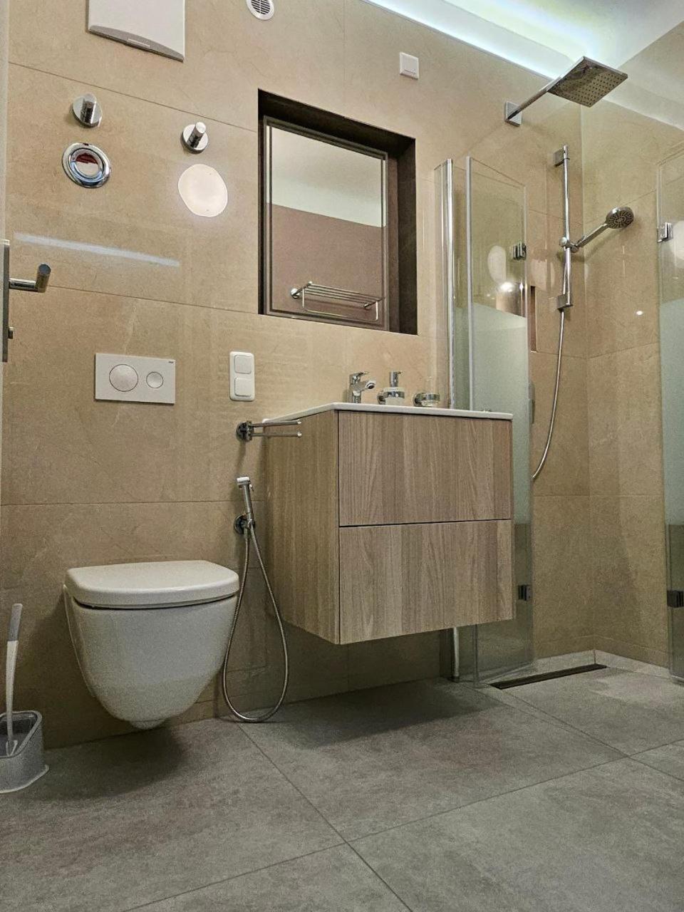 Danube Appartement Wenen Buitenkant foto